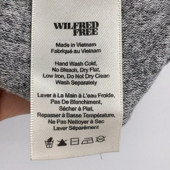 Aritzia Wilfred Free Grey Heathered Deep V neck 3/4 Sleeve Shirt size XS - Picture 8 of 15